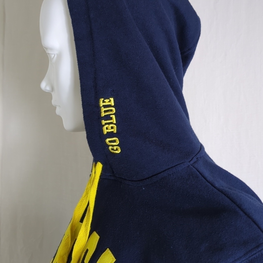 Michigan University Wolverines Hoodie Size Small - Picture 8 of 11